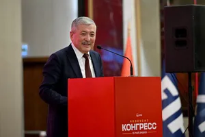 Глава кабмина Адылбек Касымалиев избран президентом Кыргызского футбольного союза