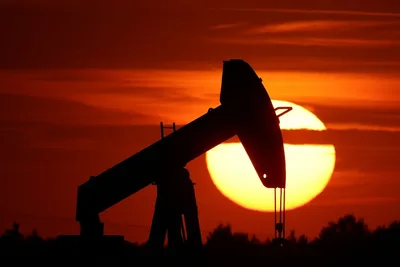 Цены на Brent выросли более чем на 3% после обмена ударами США и Ирана